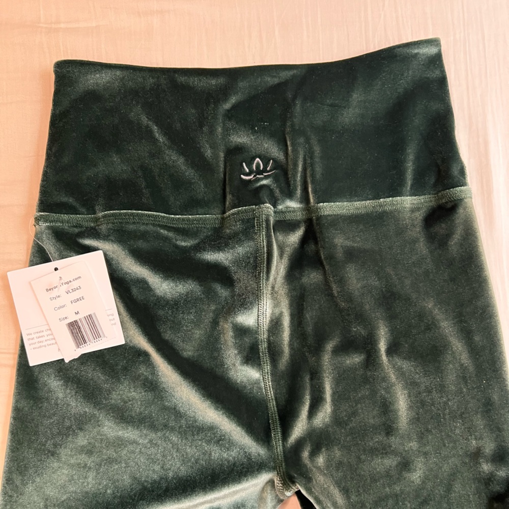 Beyond Yoga Velvet Green Leggings